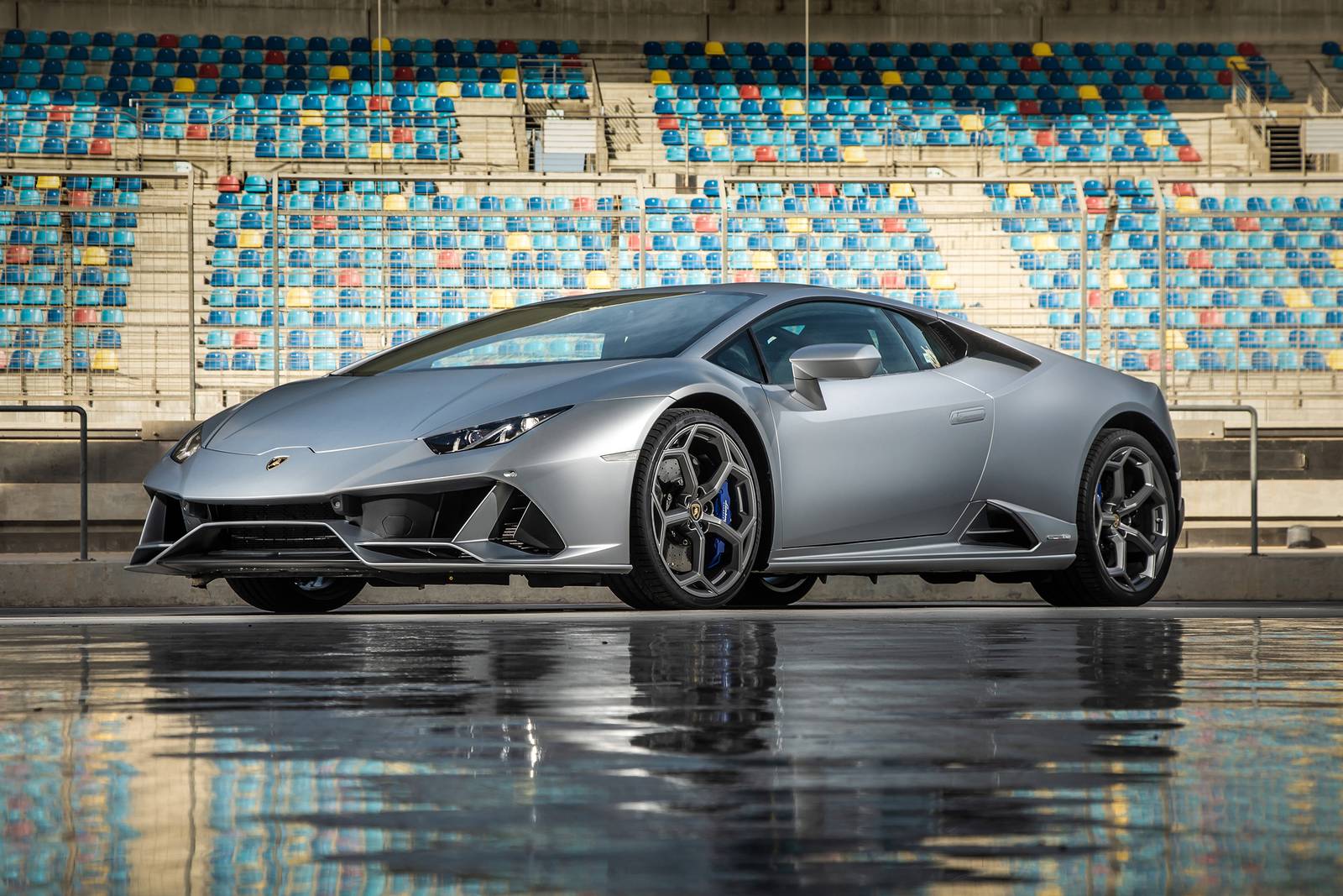 2021-Lamborghini-Huracán-EVO-RWD